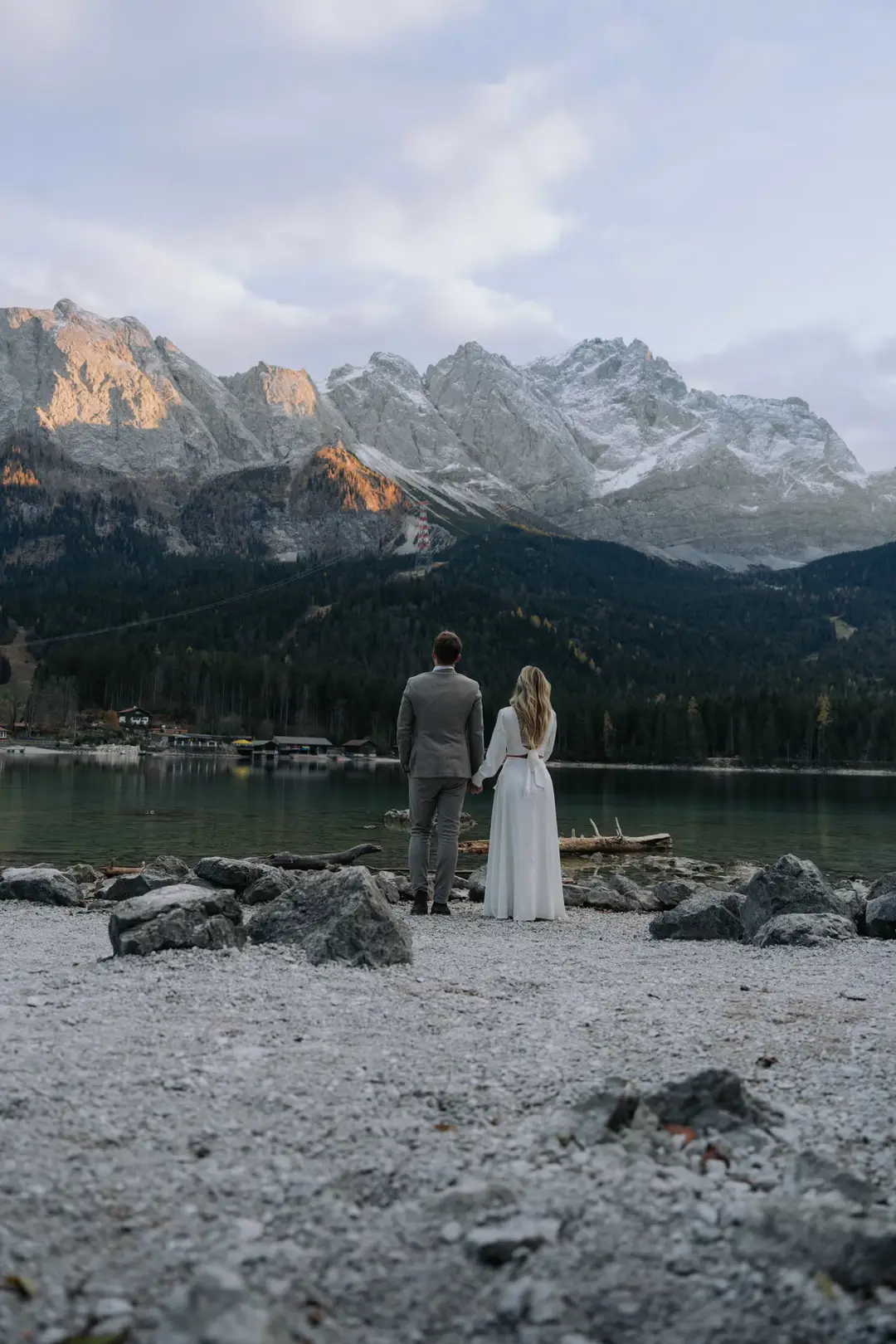 Felipe & Livia am Eibsee vor der Zugspitze
