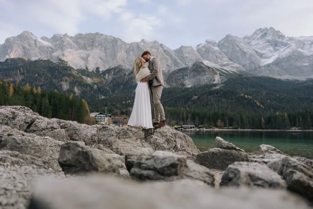 Felipe & Livia am Eibsee vor der Zugspitze