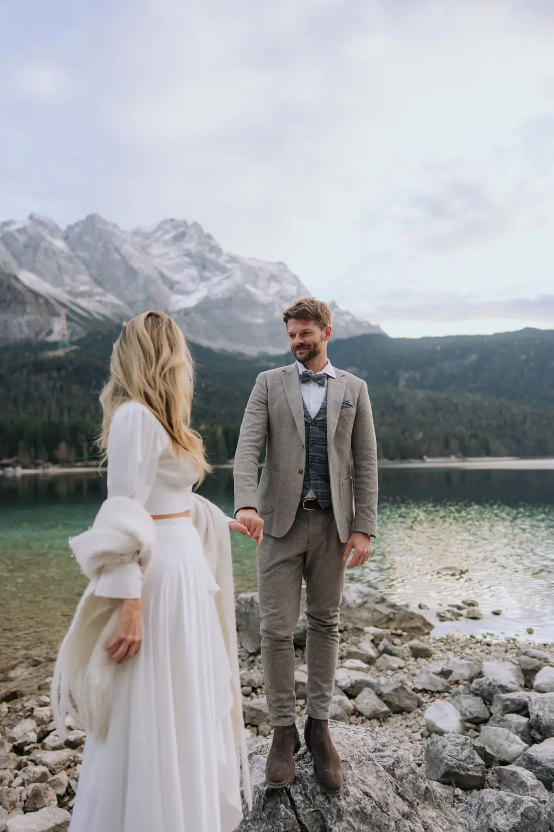 Felipe & Livia am Eibsee vor der Zugspitze