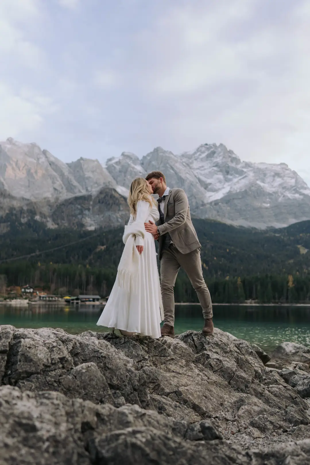 Felipe & Livia am Eibsee vor der Zugspitze