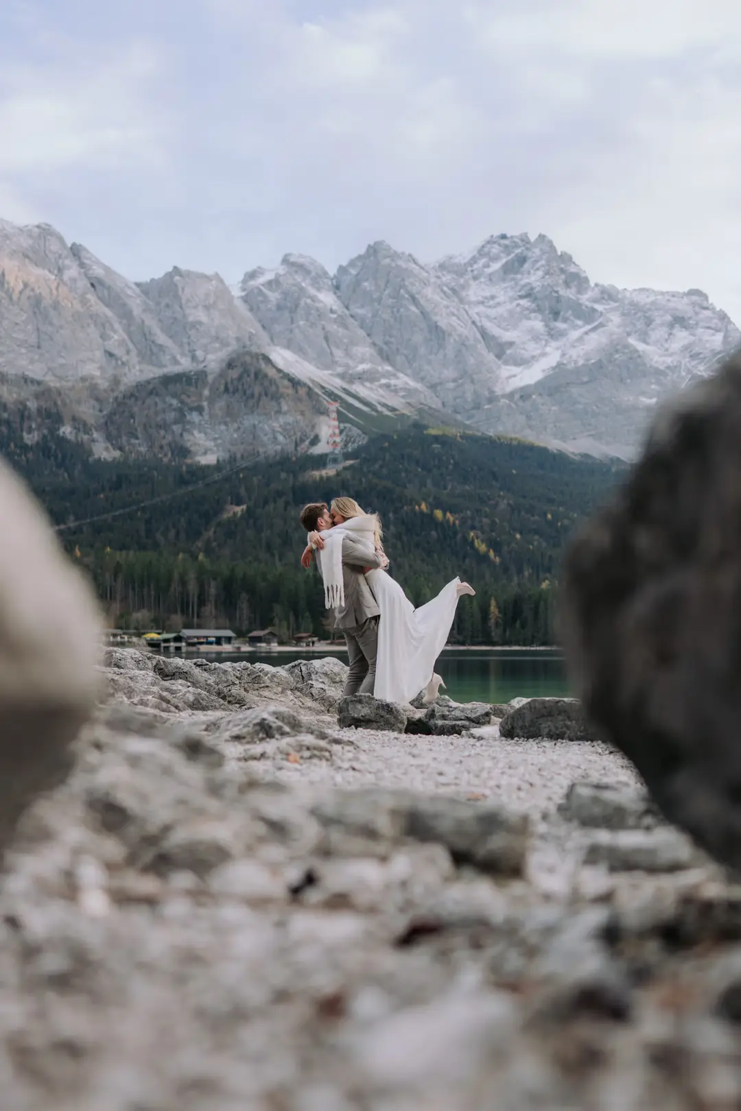 Felipe & Livia am Eibsee vor der Zugspitze