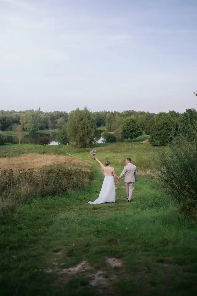 Fenja & Erik, Hof Frien