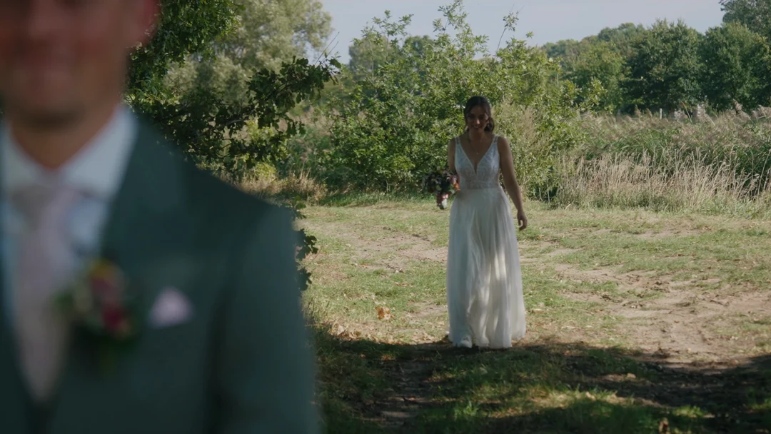 First Look: Standbild aus dem Hochzeitsfilm von Greta & Mathis