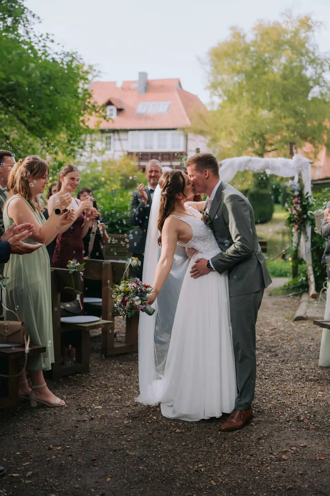 Greta & Mathis, Die Trauung im Mühlengrund Wienhausen