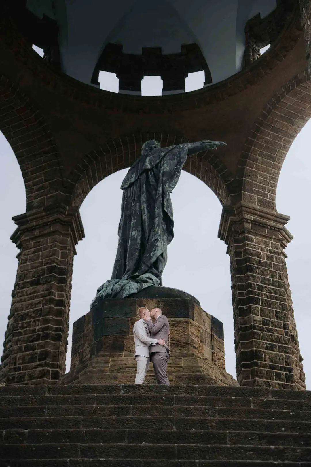 Jan & Chris, Am Kaiser-Wilhelm-Denkmal in Porta Westfalica