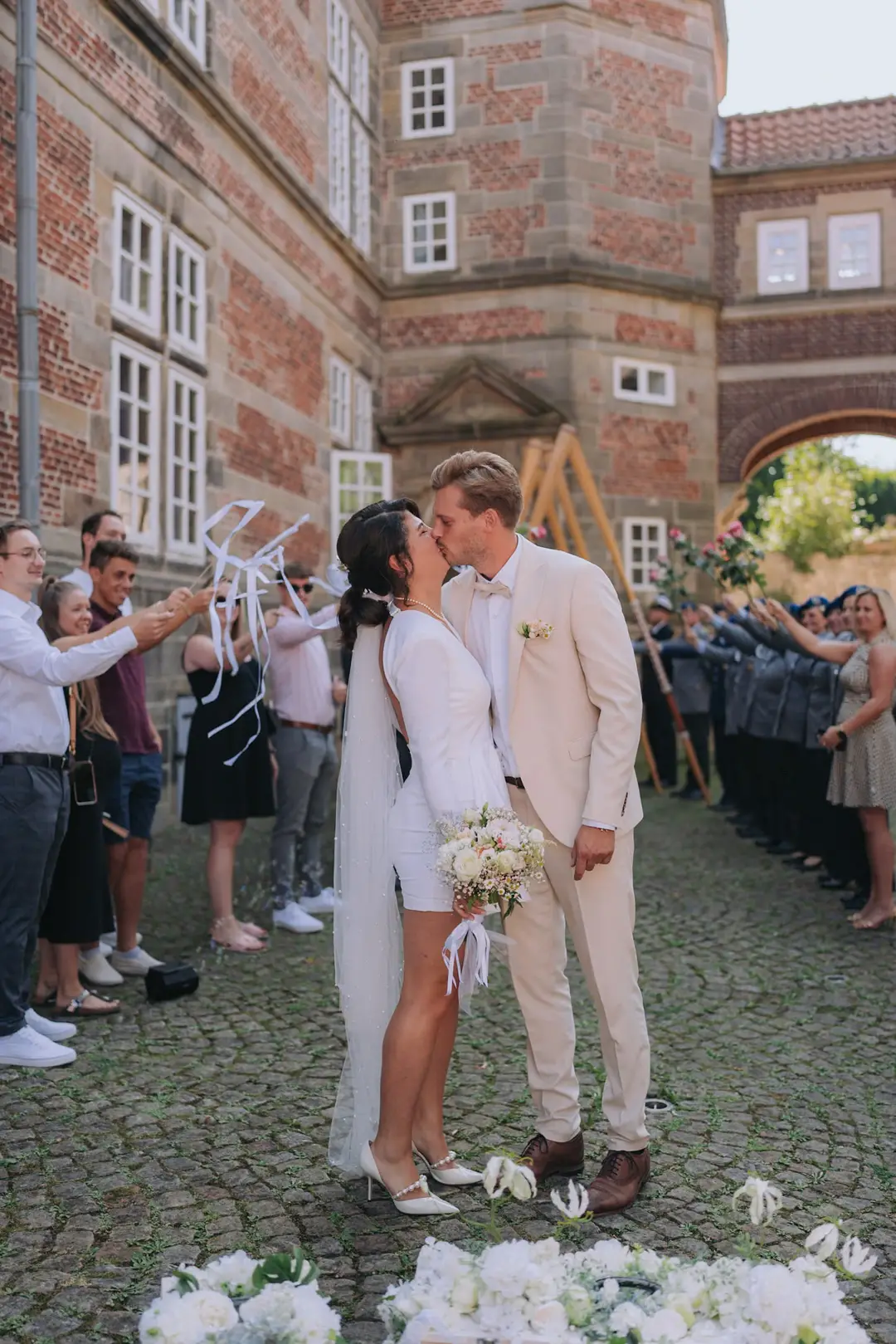 Yannik & Seray, Die Trauung auf Schloss Landestrost